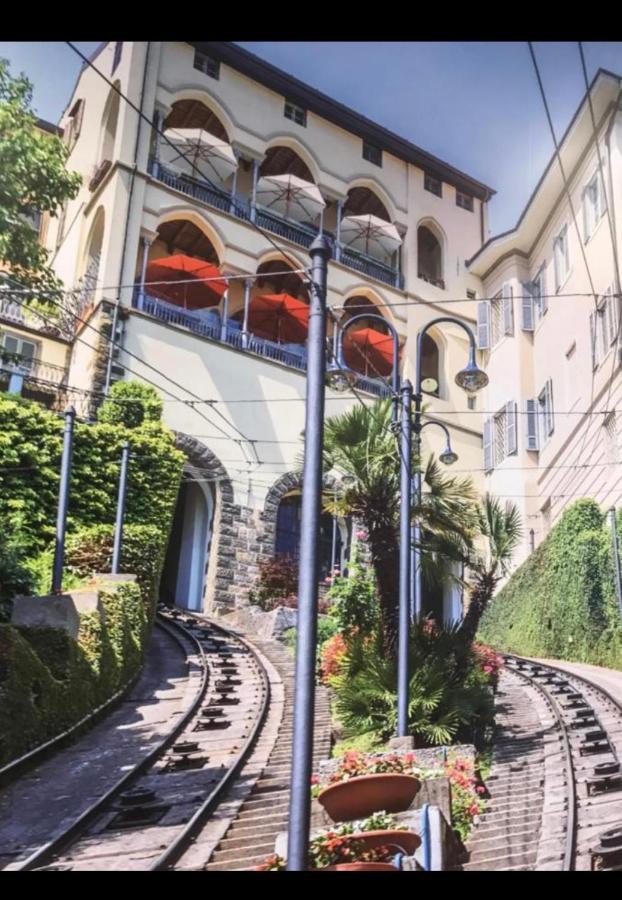 Smart Gold Apartment Luxury Central بيرغامو المظهر الخارجي الصورة