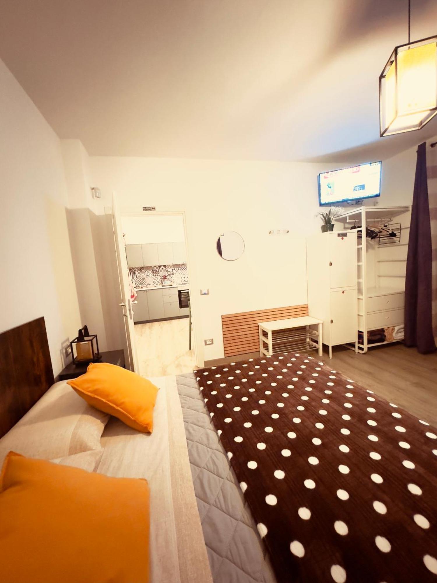 Smart Gold Apartment Luxury Central بيرغامو المظهر الخارجي الصورة